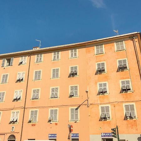 Homes In Genoa - Young Apartment Extérieur photo